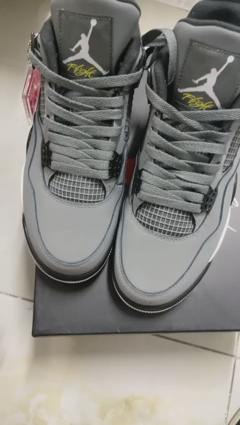 Jordan 4 Grey